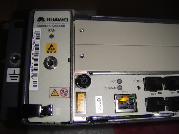 मूल Huawei MA5608T के लिए 16 पोर्ट EPON GPON OLT MCUD MPWD GPFD FTTH